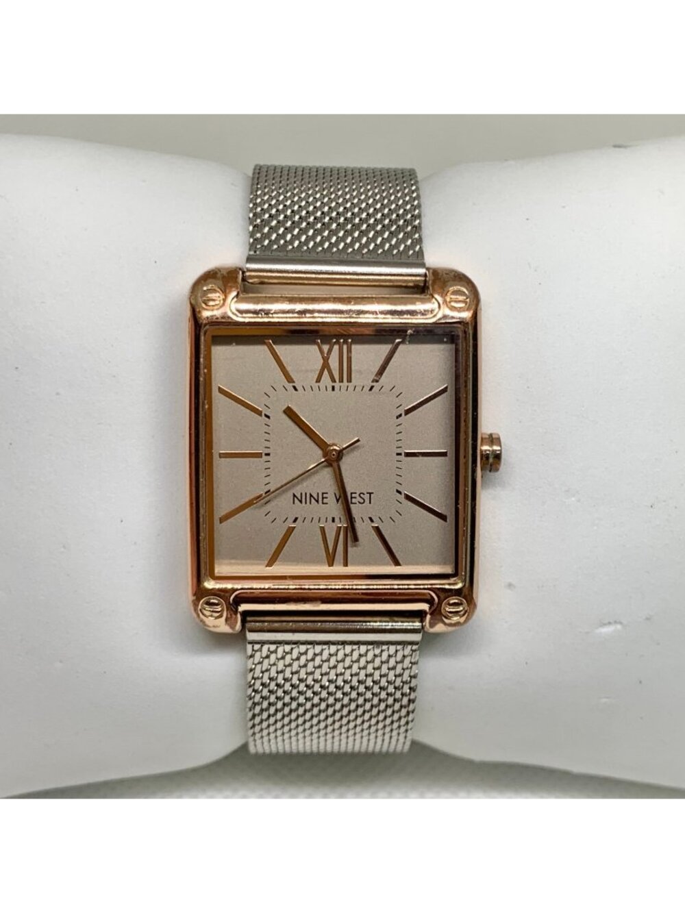 Nine West women watch rose gold tone 29mm quartz analog beige 7” running